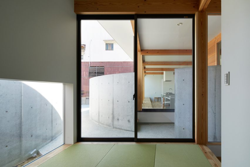 House in Konohana by FujiwaraMuro Architects