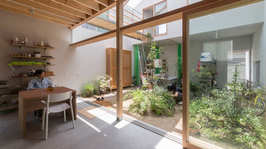 House in Tsukimiyama in Kobe, Japan, by Tato Architects