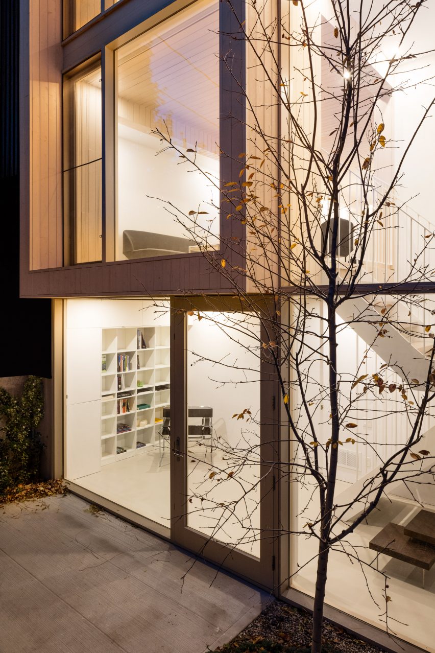 Les Voisines house by Atelier Pierre Thibault