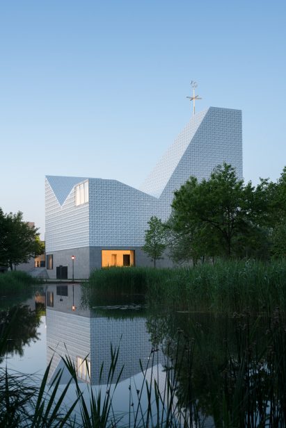 Kirche Seliger Pater Rupert Mayer church by Meck Architekten in Poing, Germany