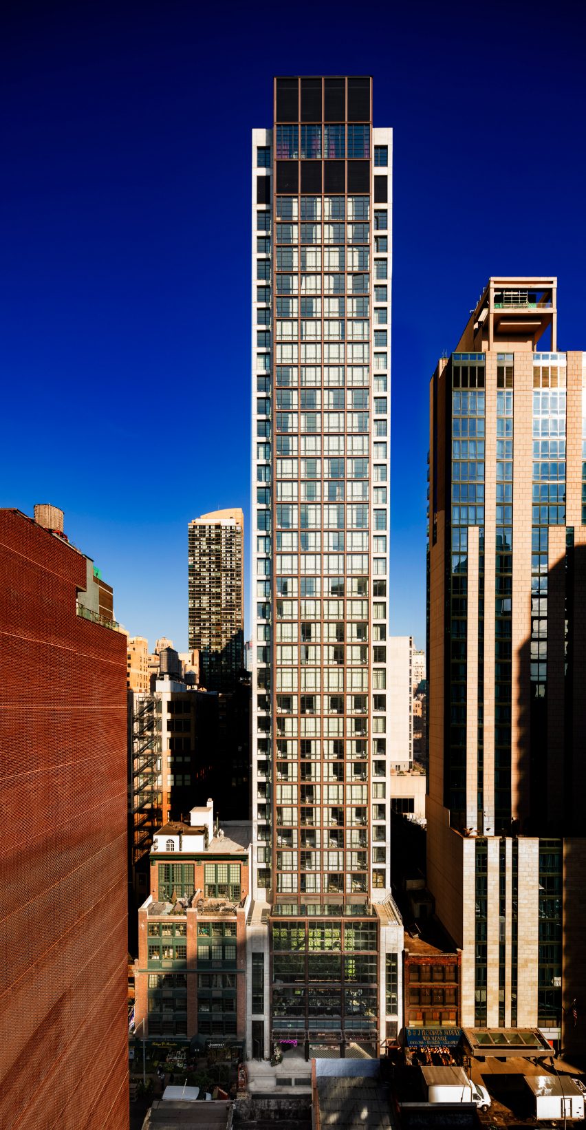 Moxy Chelsea Hotel by Rockwell Group and Yabu Pushelberg