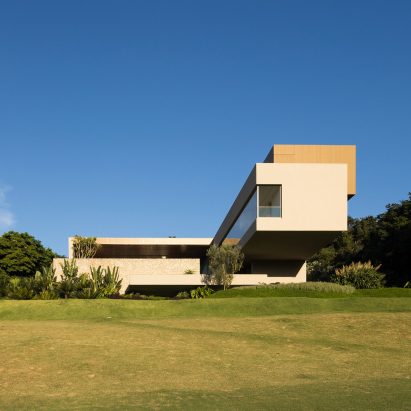 NVD House by Studio Arthur Casas