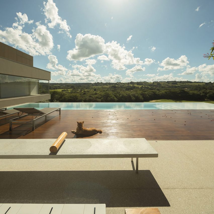 NVD House by Studio Arthur Casas