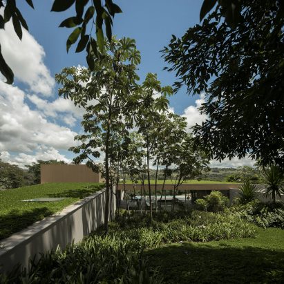 NVD House by Studio Arthur Casas