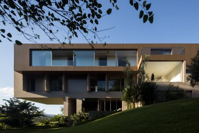 NVD House by Studio Arthur Casas