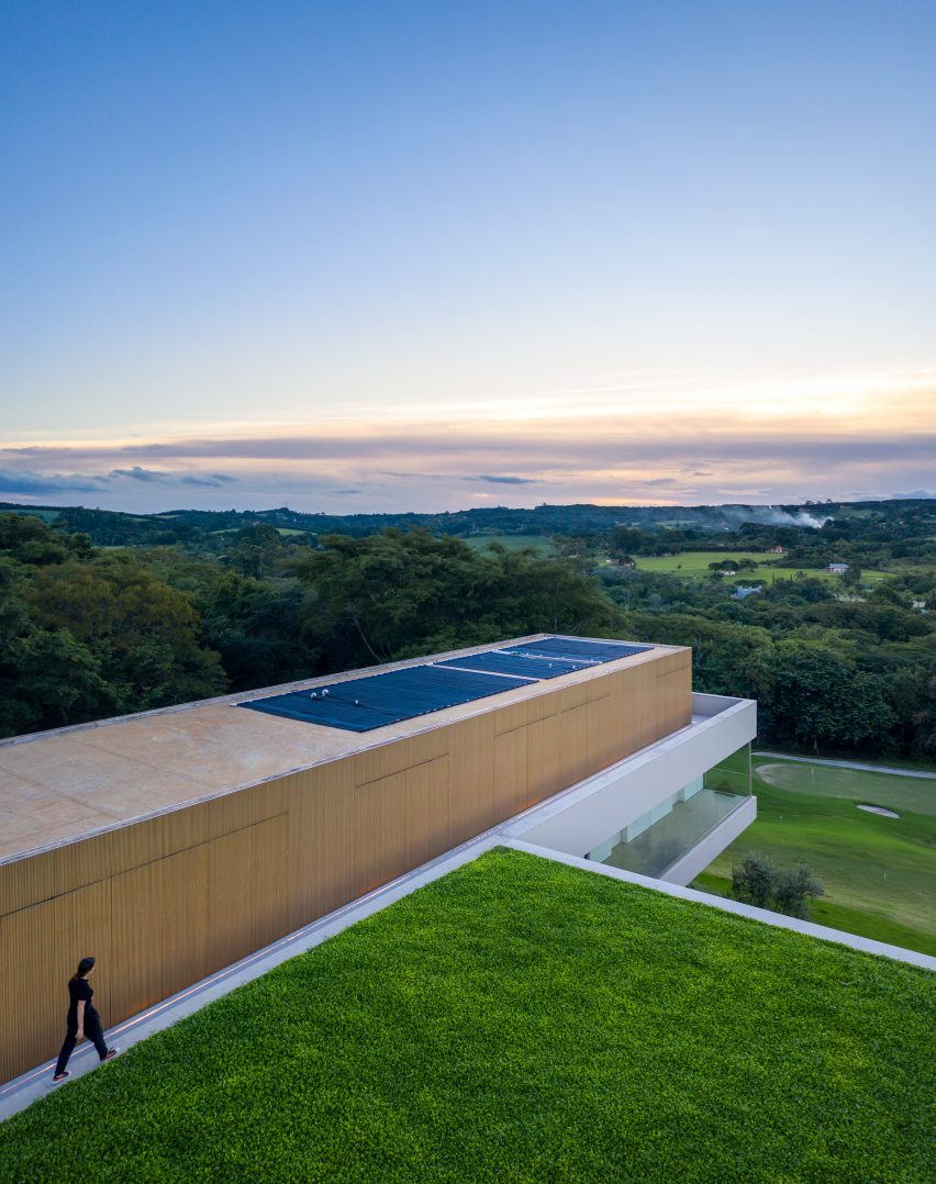 NVD House by Studio Arthur Casas