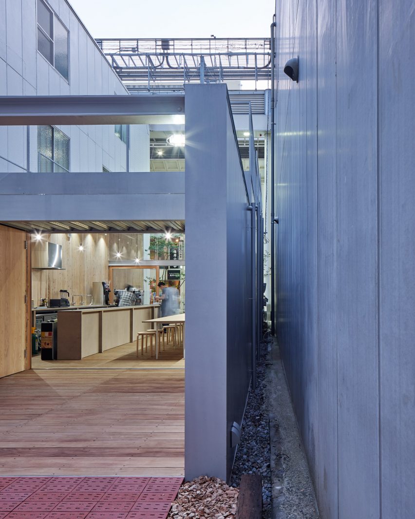 Omoken Park by Yabashi Architects