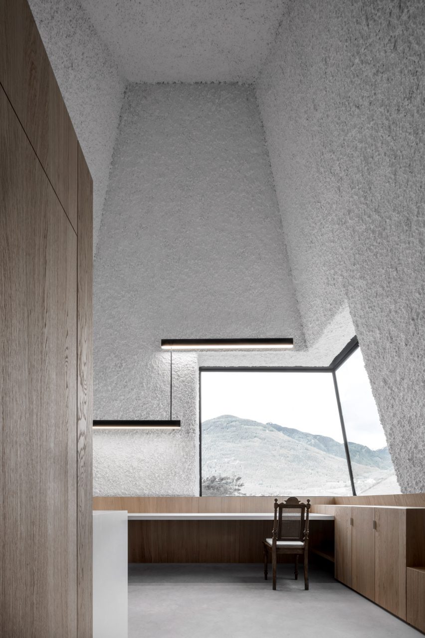 Pacherhof wine cellar by Bergmeisterwolf Architekten