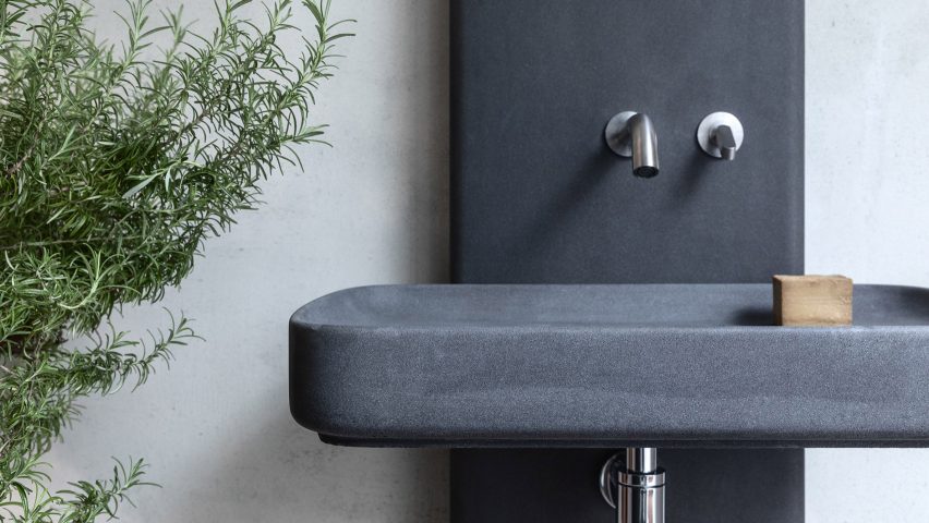 Petra concrete bathroom furniture by Marco Merendi and Diego Vencato with Gypsum