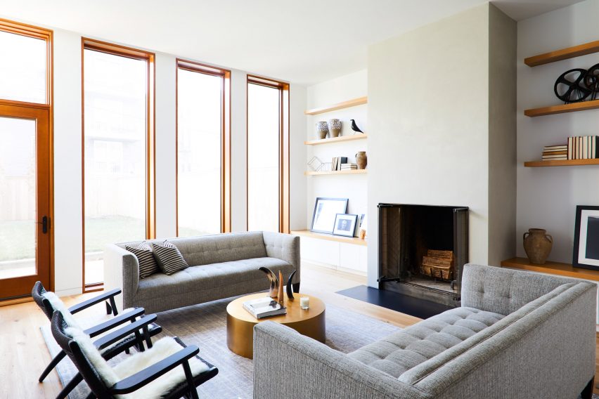 Prismatic Bay Townhouse by Peterson Rich Office