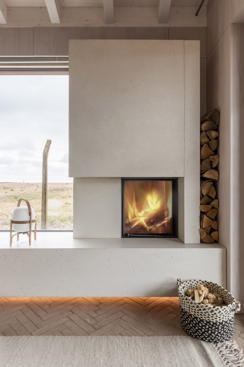 Dungeness holiday home by Johnson Naylor and MSDA