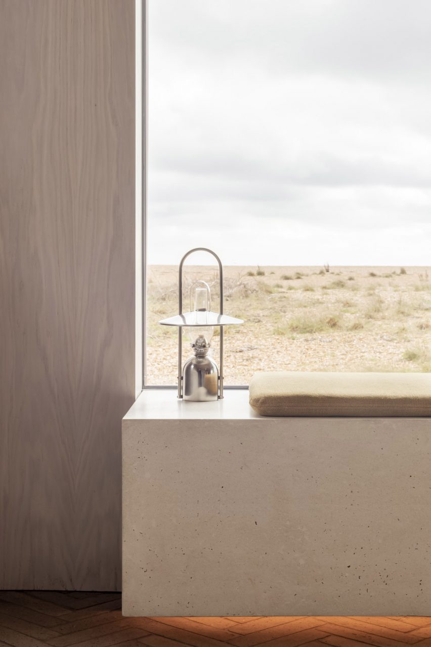Dungeness holiday home by Johnson Naylor and MSDA