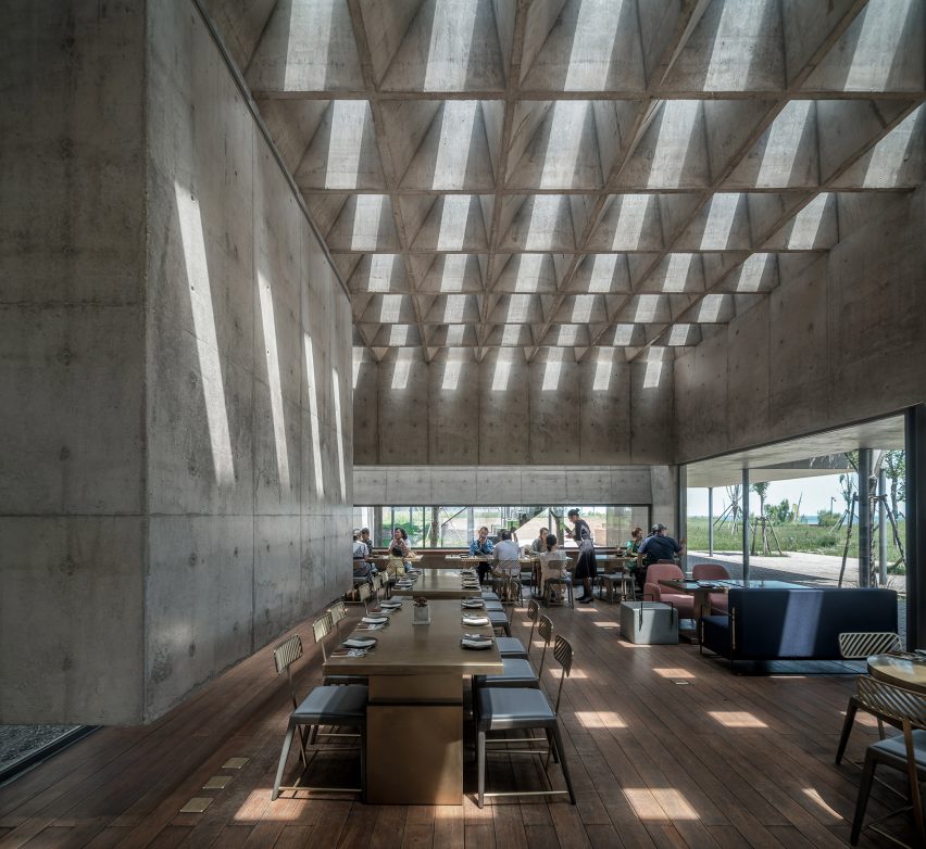 Restaurant y Sea by Vector Architects