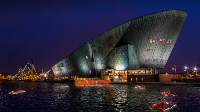 RoundAround Roboat bridge by Carlo Ratti and MIT Senseable City Lab