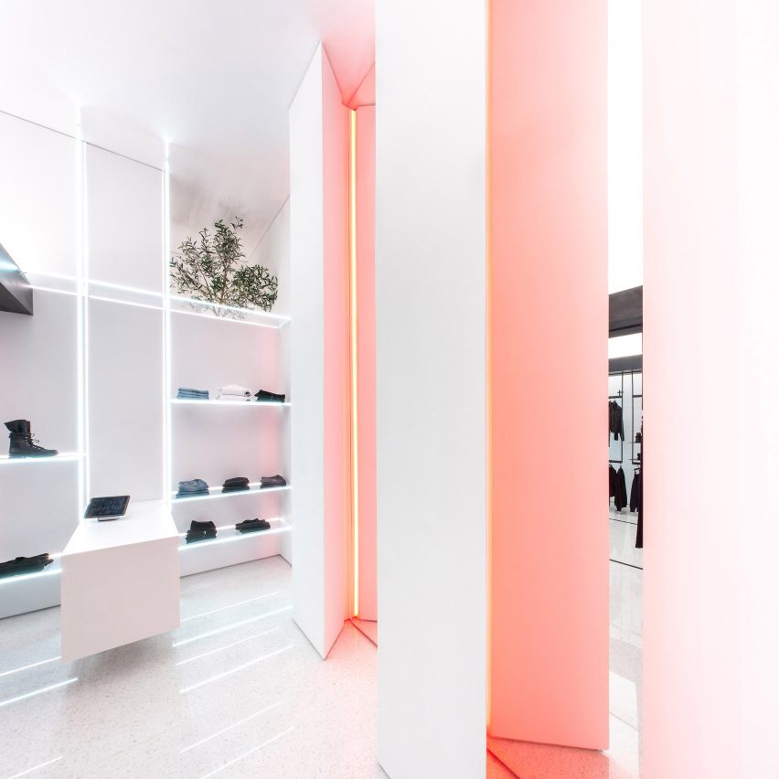 RtA Boutique by Dan Brunn Architecture
