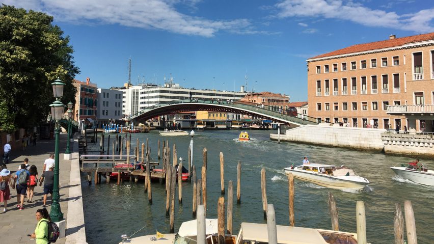 Santiago Calatrava fined for "gross negligence" of Ponte della Costituzione design
