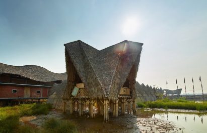 Alfa Omega School by RAW Architecture