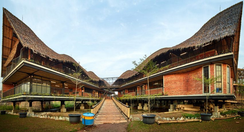 Alfa Omega School by RAW Architecture