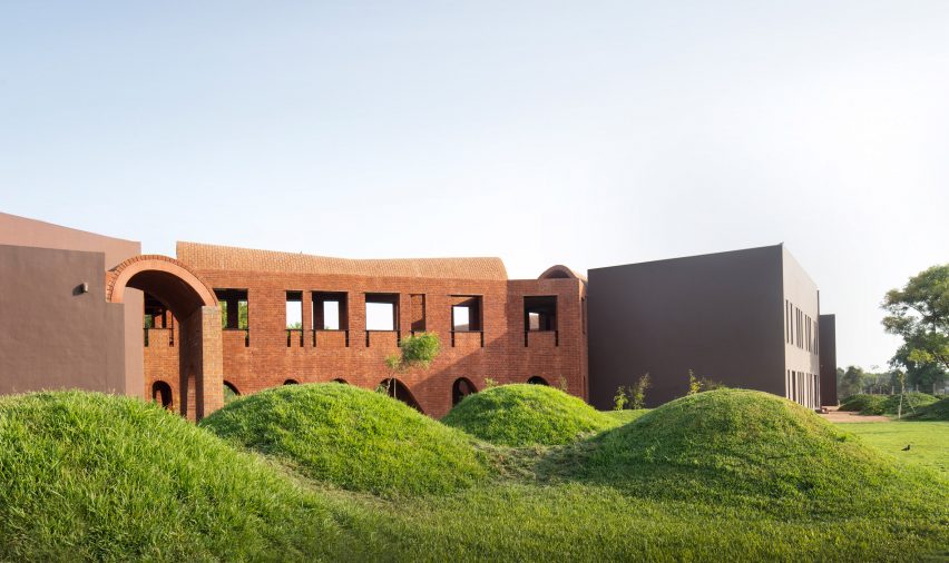School of Dancing Arches by Samira Rathod Design Associates