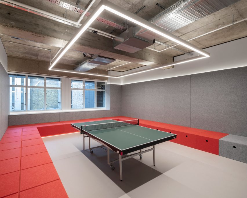 Selfridges offices by Alex Cochrane Architects