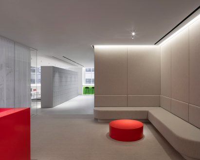 Selfridges offices by Alex Cochrane Architects