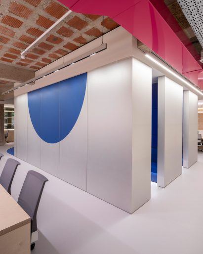 Selfridges offices by Alex Cochrane Architects
