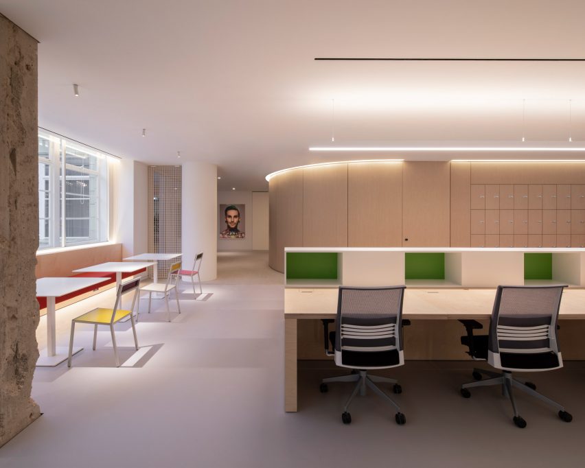Selfridges offices by Alex Cochrane Architects