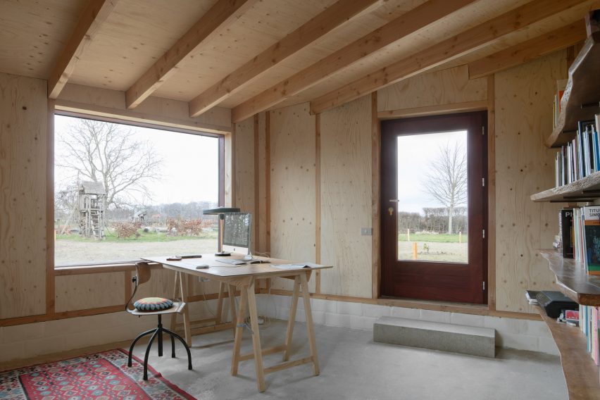 Stief Desmet studio by Graux & Baeyens Architecten