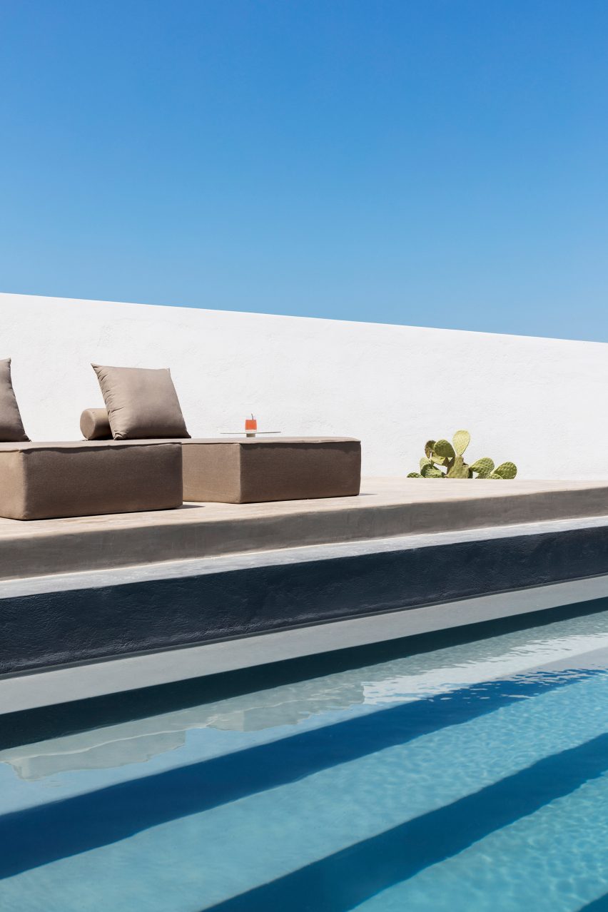 Summer Villa in Santorini, Greece by Kapsimalis Architects