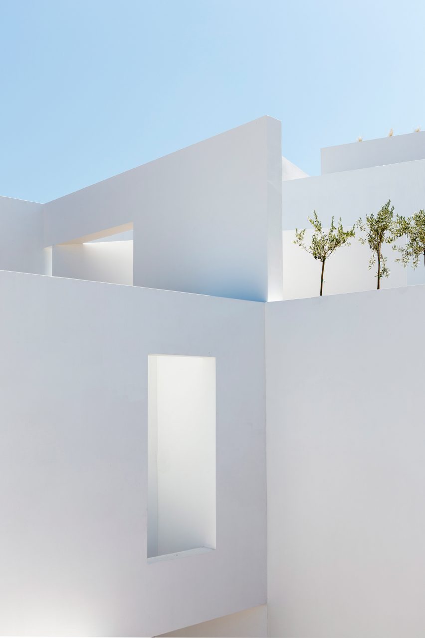 Summer Villa in Santorini, Greece by Kapsimalis Architects