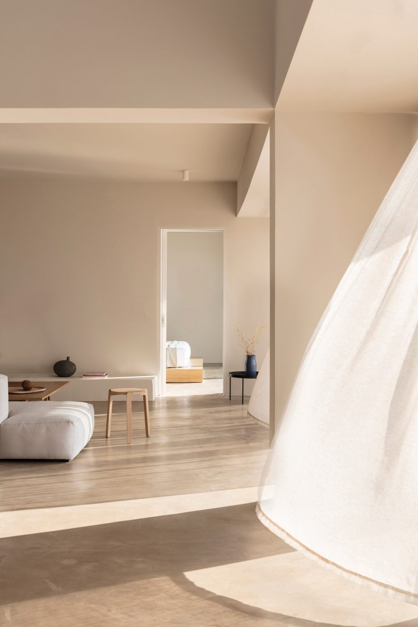 Summer Villa in Santorini, Greece by Kapsimalis Architects