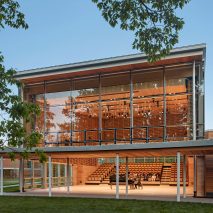 Linde Center for Music and Learning by William Rawn Associates Architects, Inc.