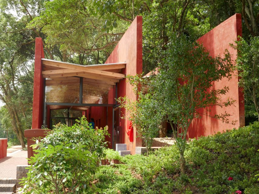 The Wall Childrens' Teaching Restaurant in China