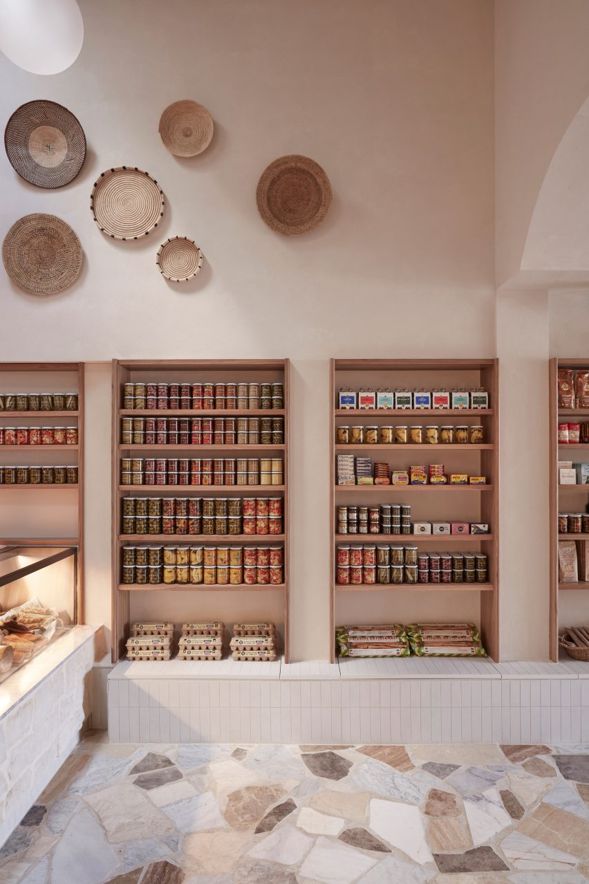 Via Porta by Studio Esteta