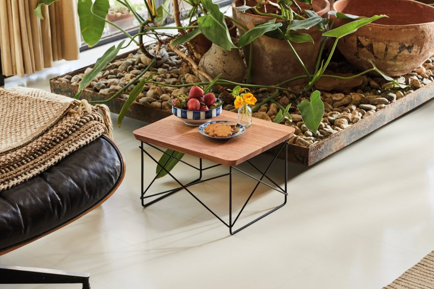 Eames eucalyptus table by Herman Miller Vitra