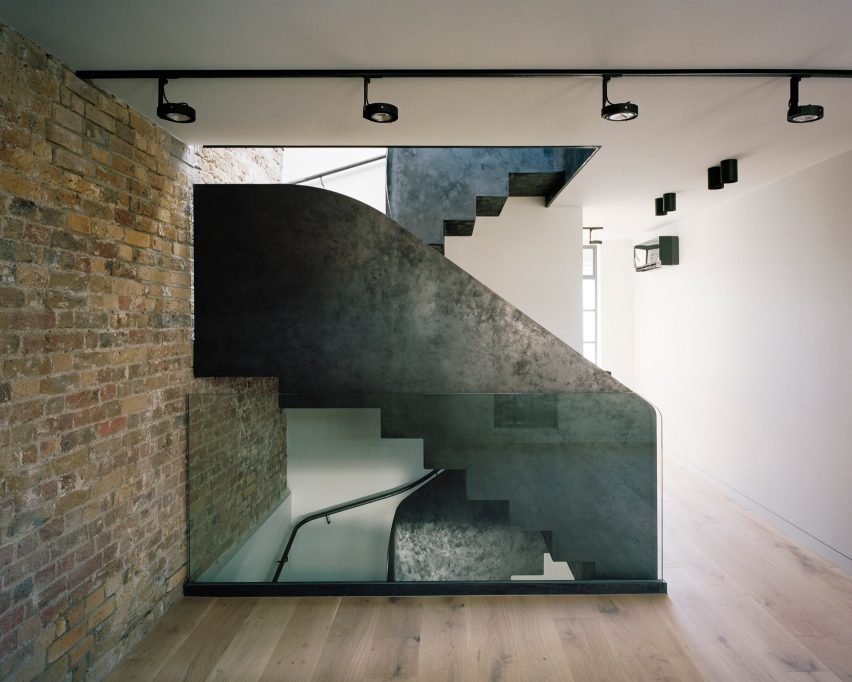 9 Jeffrey's Place by Tasou Associates