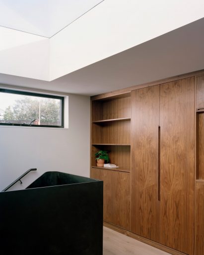 9 Jeffrey's Place by Tasou Associates