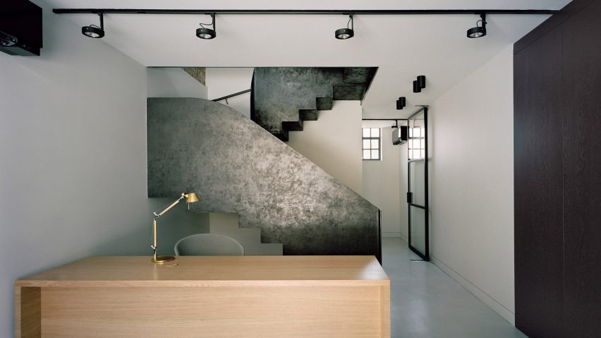 9 Jeffrey's Place by Tasou Associates