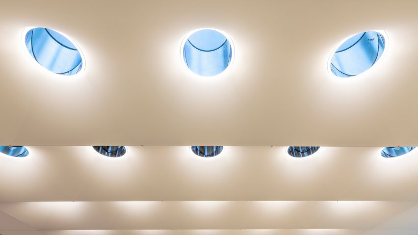 Apple Fifth Avenue by Foster + Partners