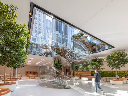 Apple Fifth Avenue by Foster + Partners