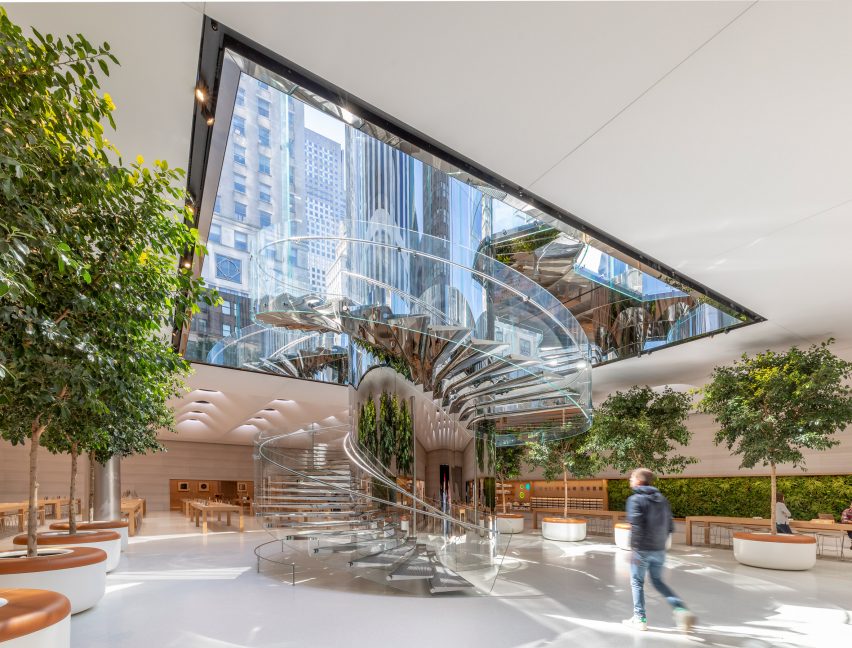 Apple Fifth Avenue by Foster + Partners