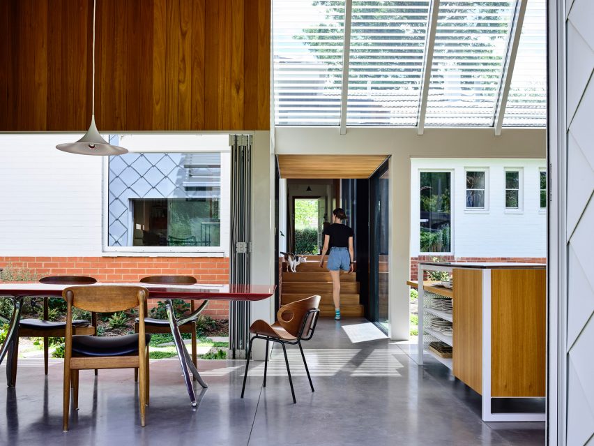 Empire House by Austin Maynard Architects dining space