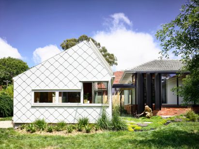 Empire House by Austin Maynard Architects kitchen block
