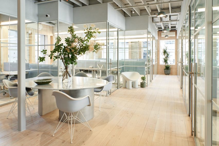 Canopy Workspace by Yves Behar and Amir Mortazavi