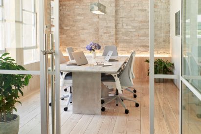 Canopy Workspace by Yves Behar and Amir Mortazavi