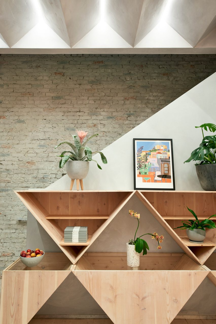 Canopy Workspace by Yves Behar and Amir Mortazavi