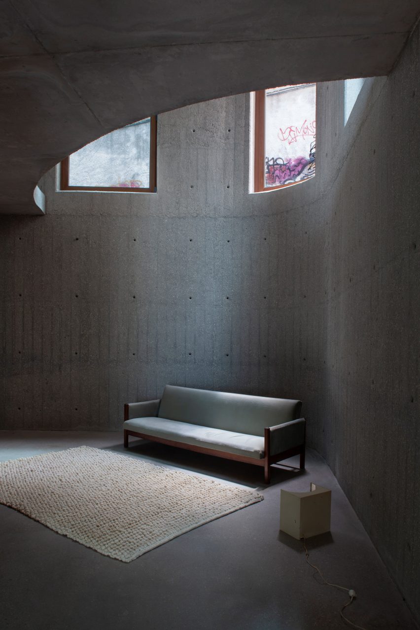 Casa do Monte by Leopold Banchini and Daniel Zamarbide