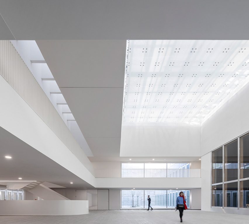 Eurartisanat Chambre de Métiers et de l'Artisanat des Hauts-de-Franc by kaan Atchitecten