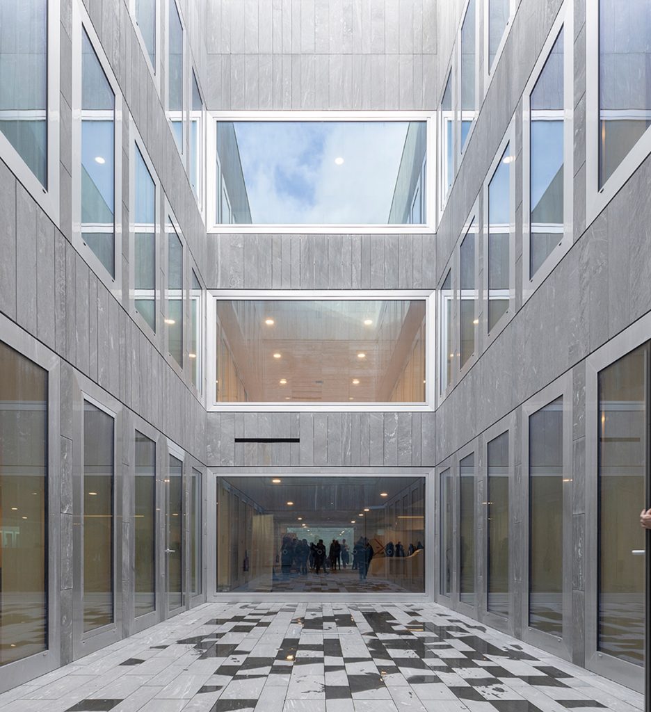Eurartisanat Chambre de Métiers et de l'Artisanat des Hauts-de-Franc by kaan Atchitecten