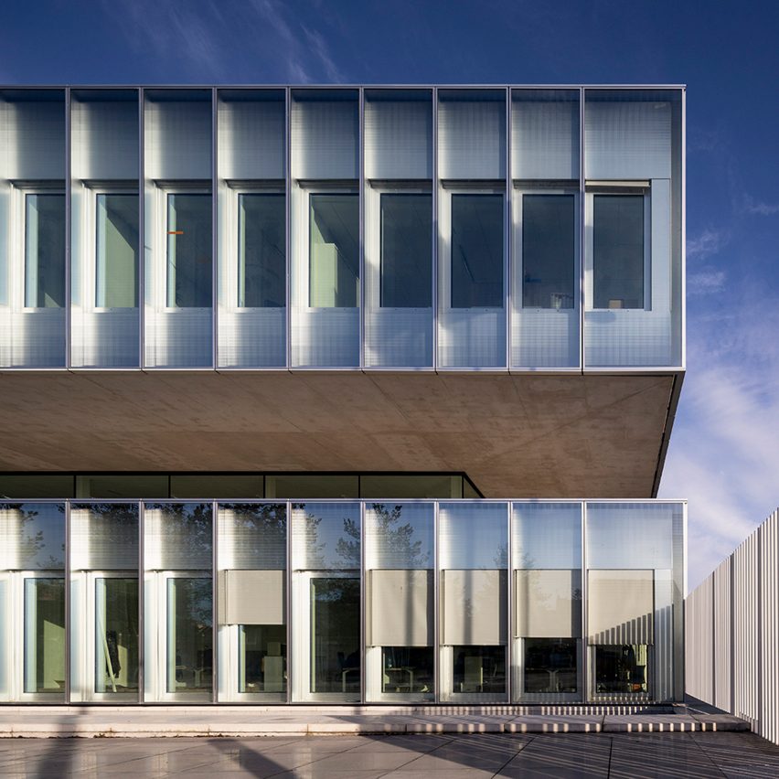 Eurartisanat Chambre de Métiers et de l'Artisanat des Hauts-de-Franc by kaan Atchitecten